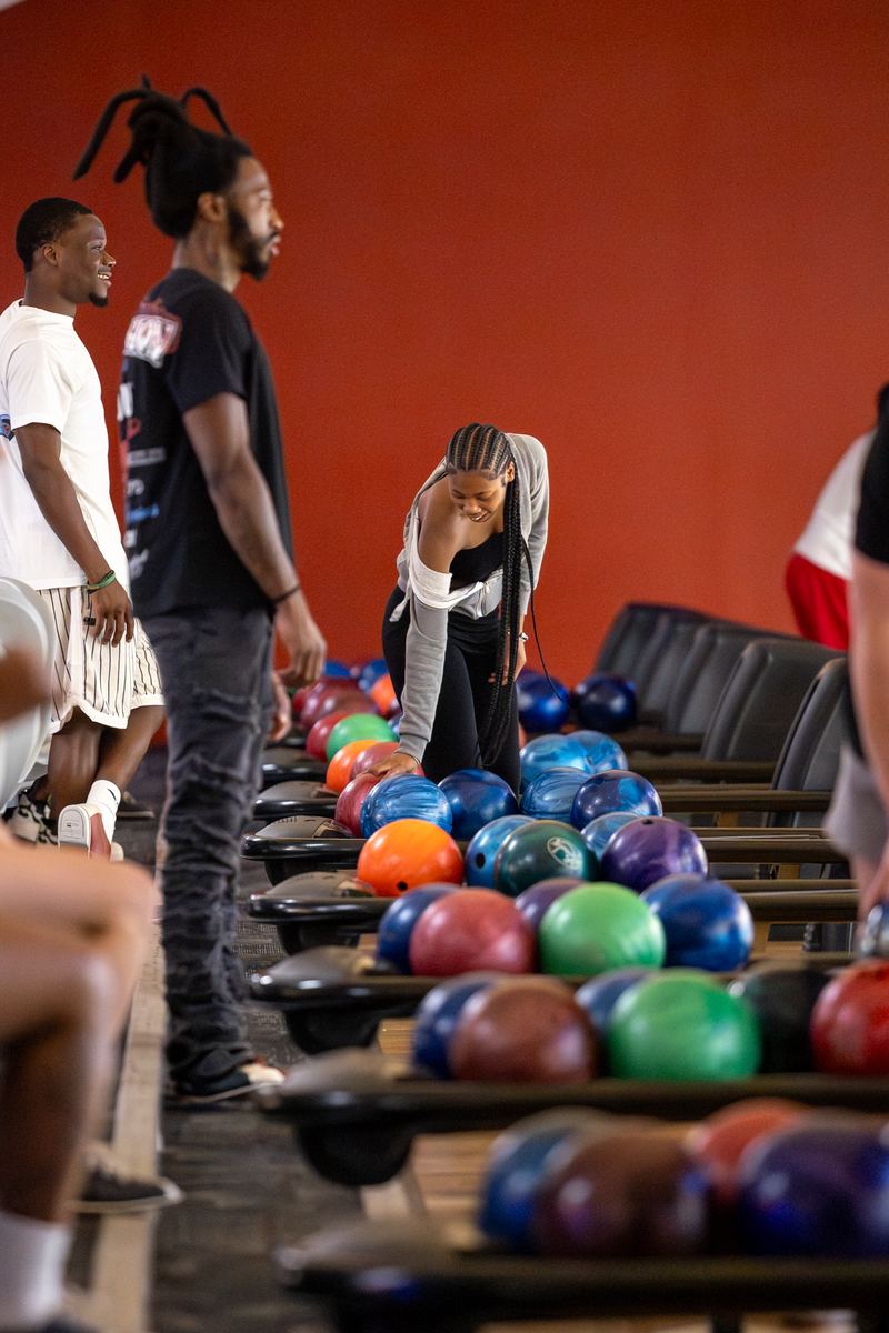Midtown Bowl interior, lanes, and atmosphere