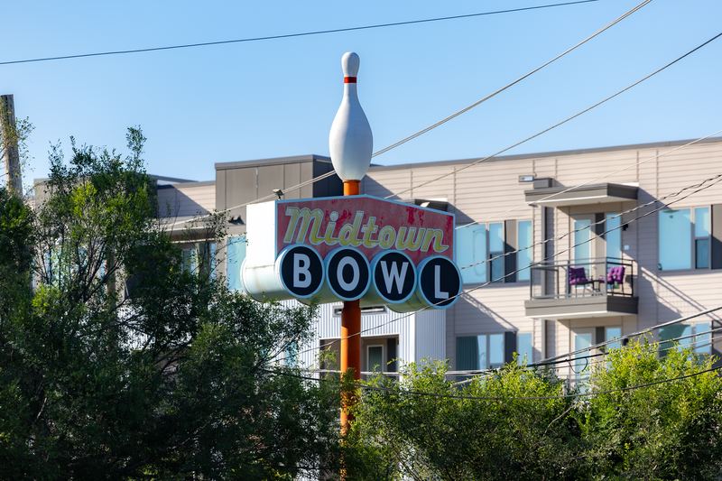 Midtown Bowl league night in Atlanta